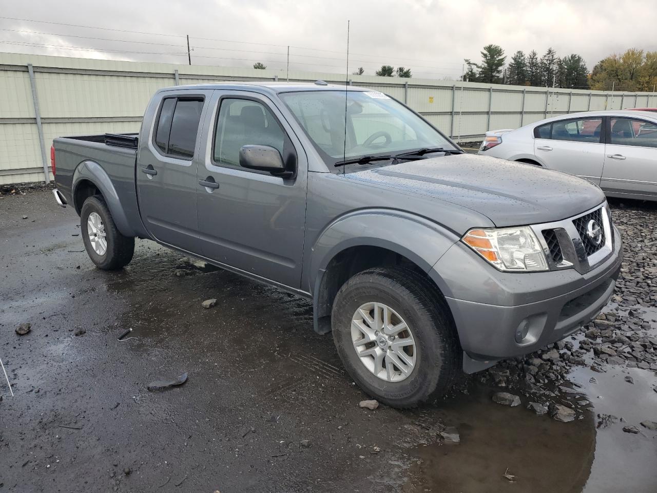 NISSAN FRONTIER SV