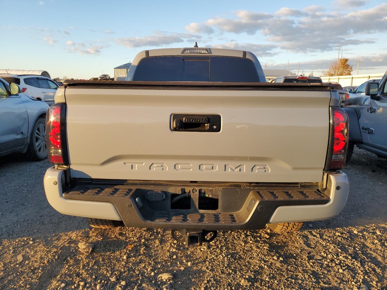 TOYOTA TACOMA DOUBLE CAB