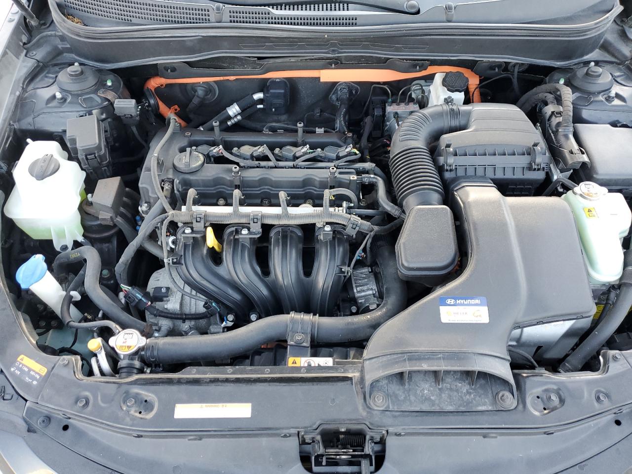 HYUNDAI SONATA HYBRID