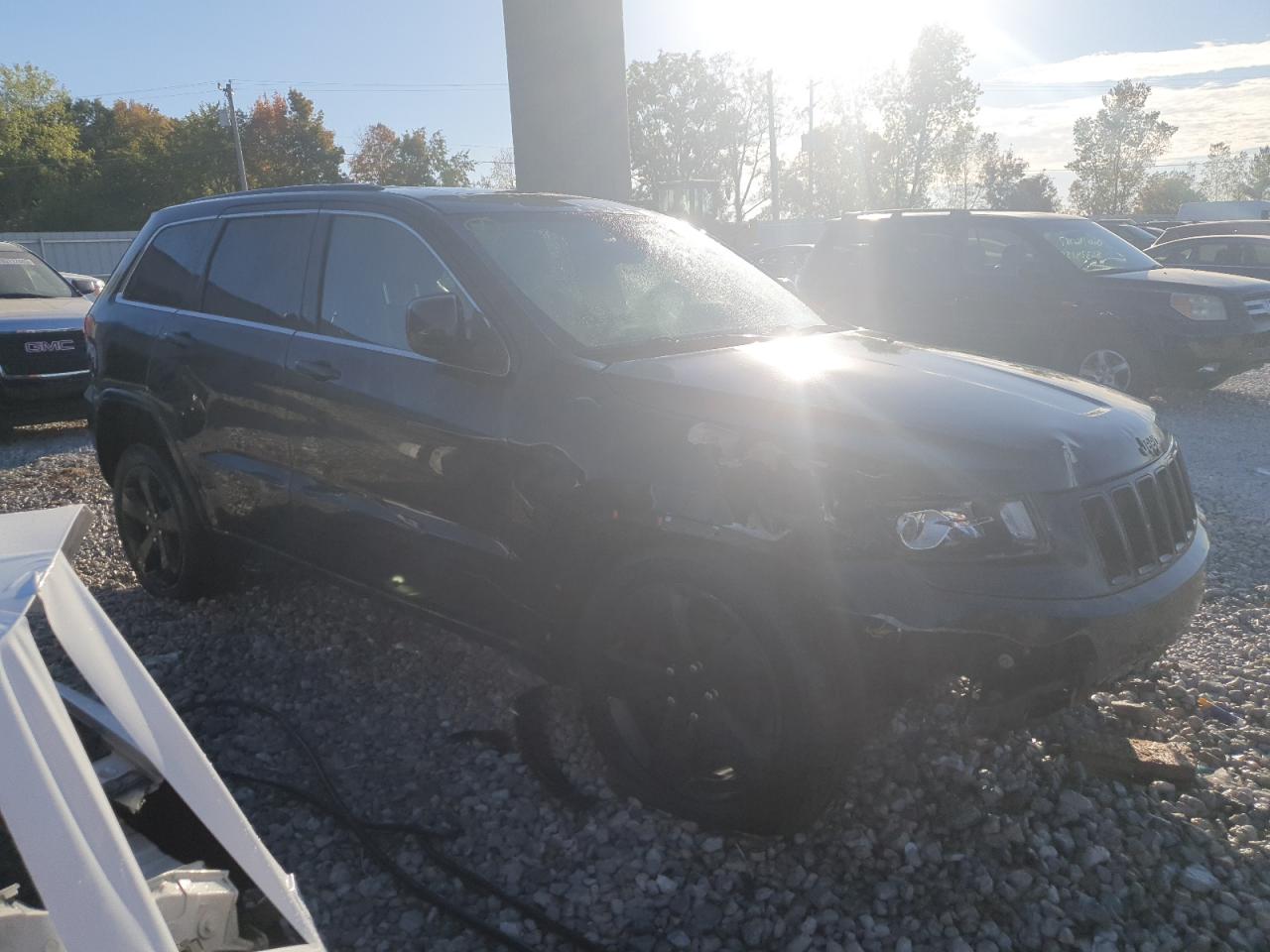 JEEP GRAND CHEROKEE LAREDO