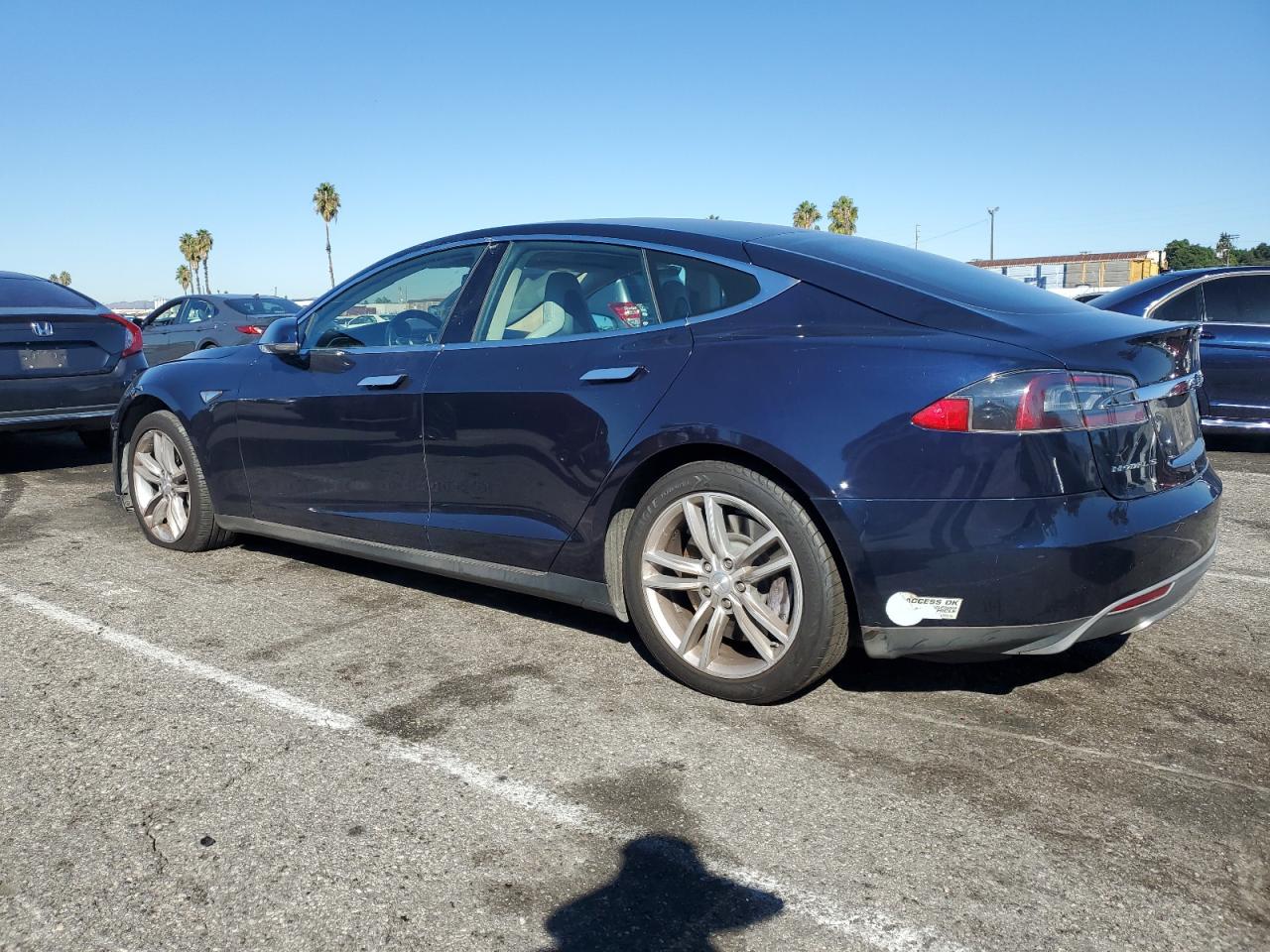 TESLA MODEL S