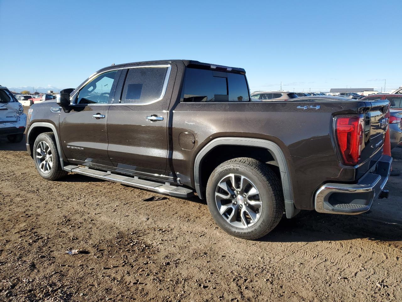 GMC SIERRA K1500 SLT