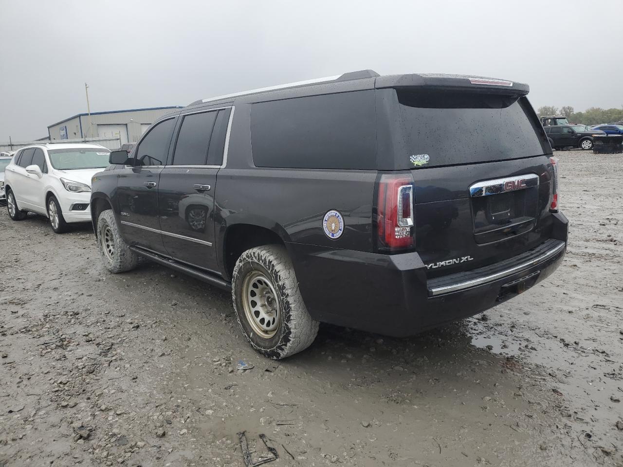 GMC YUKON DENALI