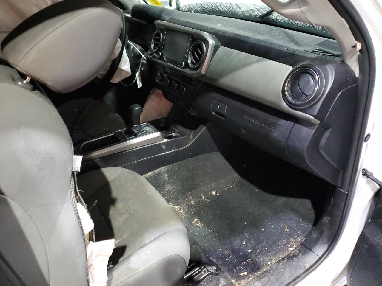 TOYOTA TACOMA ACCESS CAB