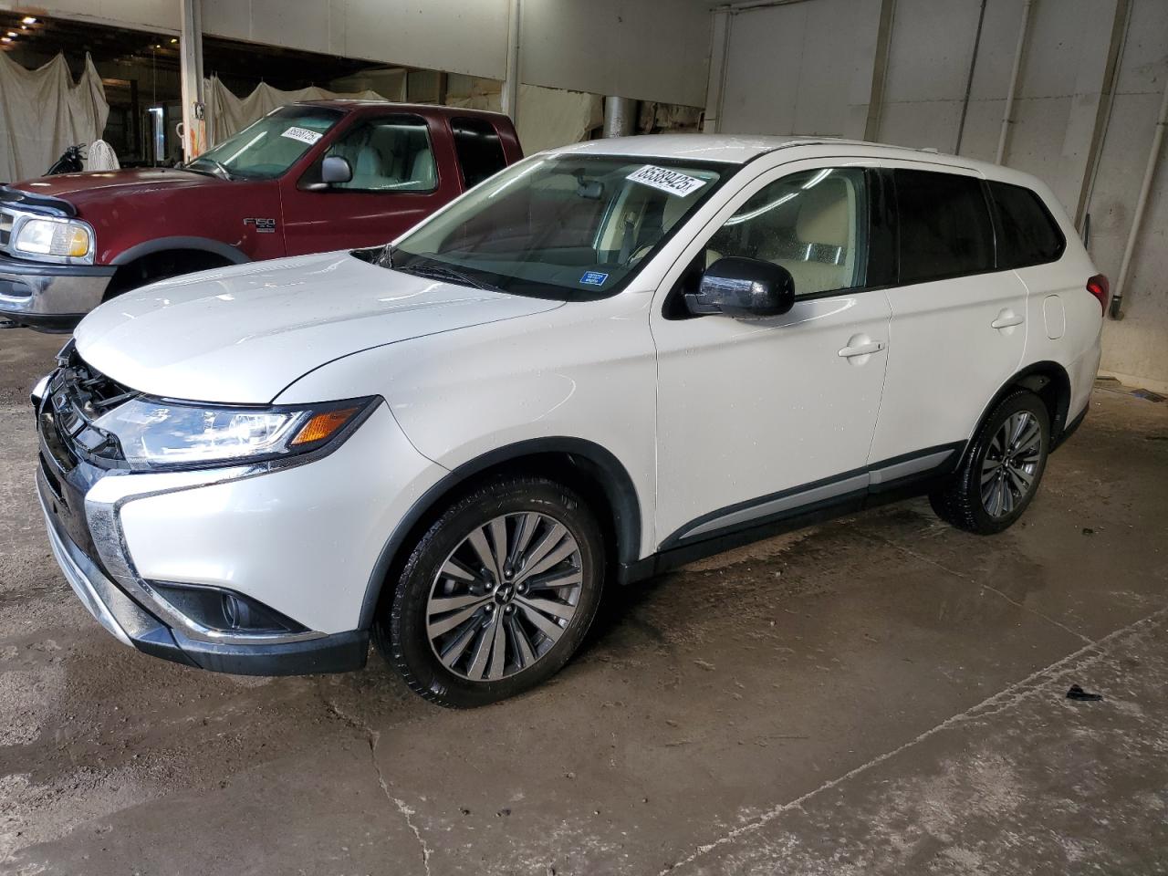 MITSUBISHI OUTLANDER ES