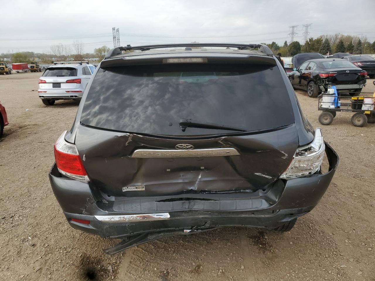 TOYOTA HIGHLANDER BASE