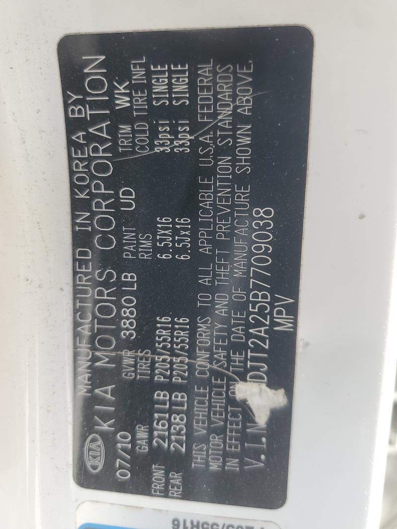 2011 KIA SOUL + - KNDJT2A25B7709038