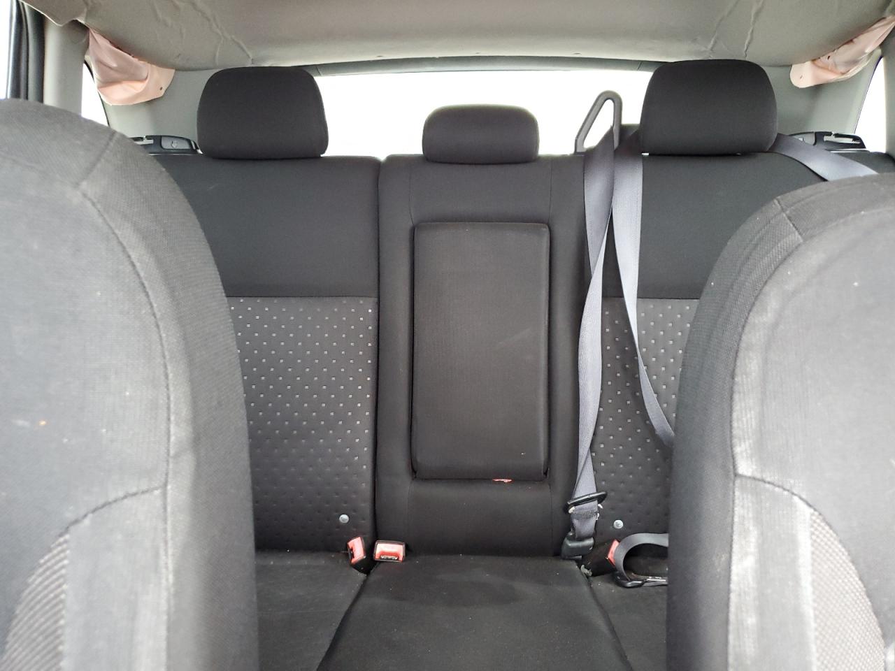 MITSUBISHI OUTLANDER SE