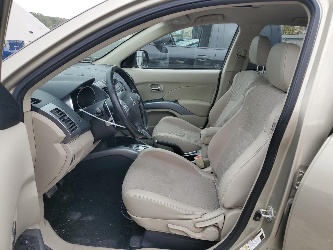 Lot #3290328935 2009 MITSUBISHI OUTLANDER XLS