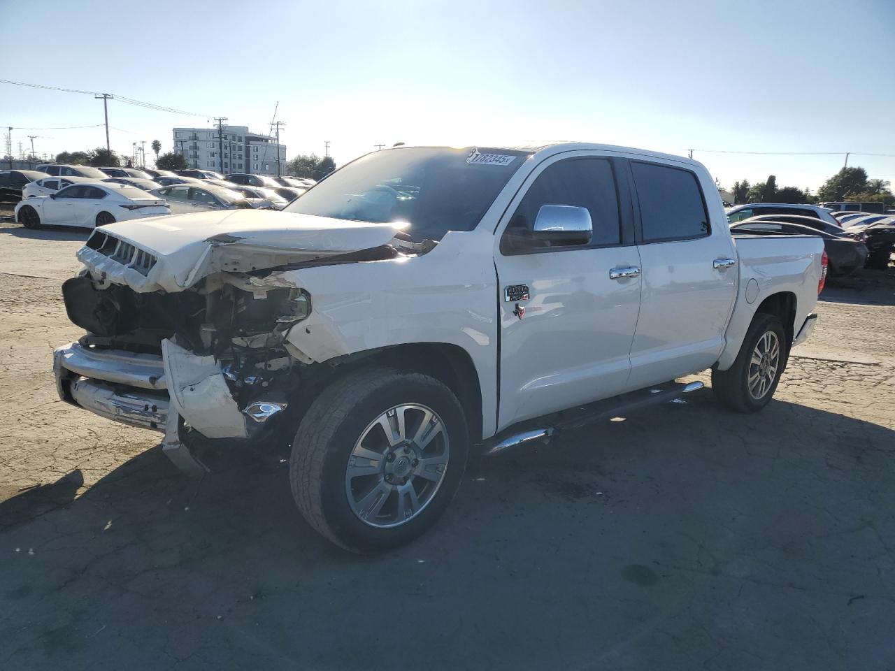 TOYOTA TUNDRA CREWMAX PLATINUM