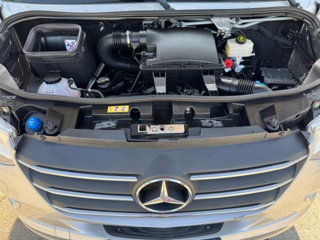 MERCEDES-BENZ SPRINTER 2500