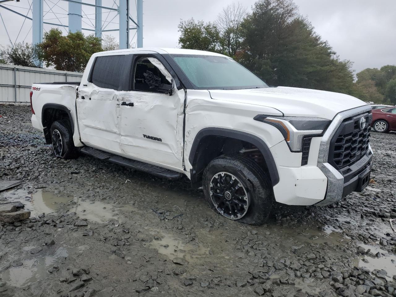 TOYOTA TUNDRA CREWMAX SR