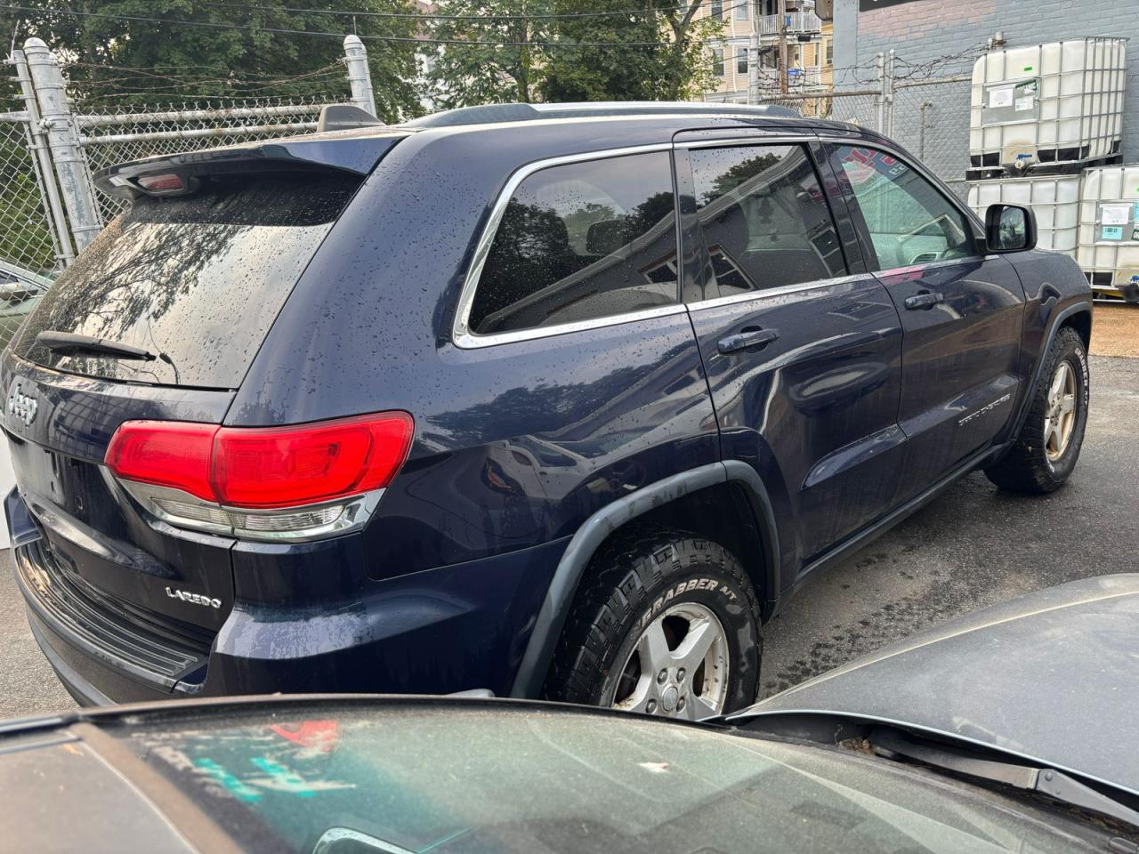JEEP GRAND CHEROKEE LAREDO