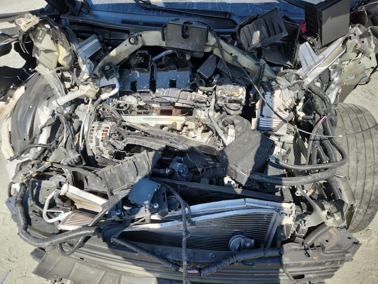 MITSUBISHI OUTLANDER SE