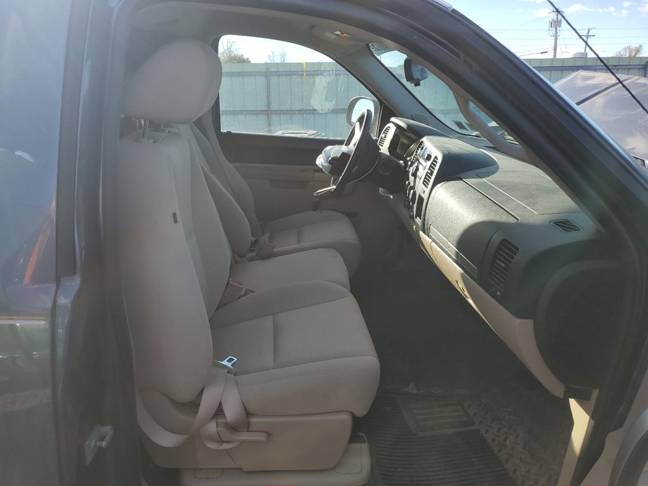 CHEVROLET SILVERADO C1500 LT