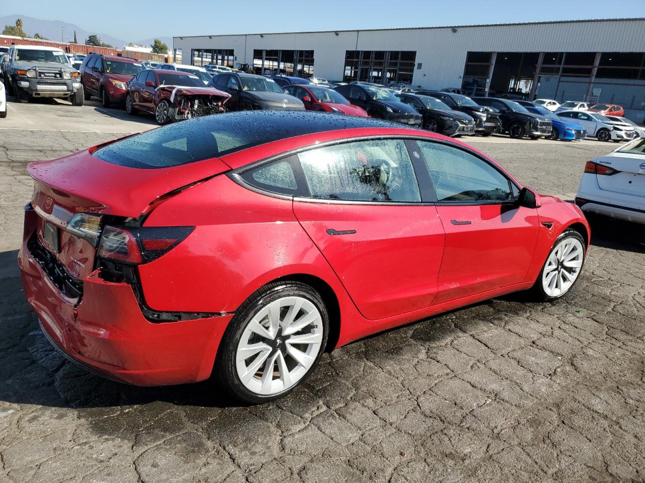 TESLA MODEL 3