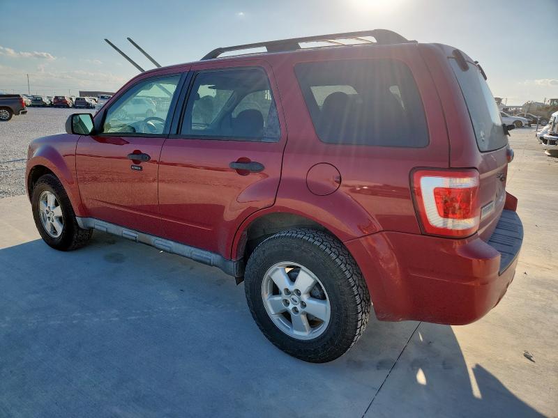 2010 FORD ESCAPE XLT - Other View