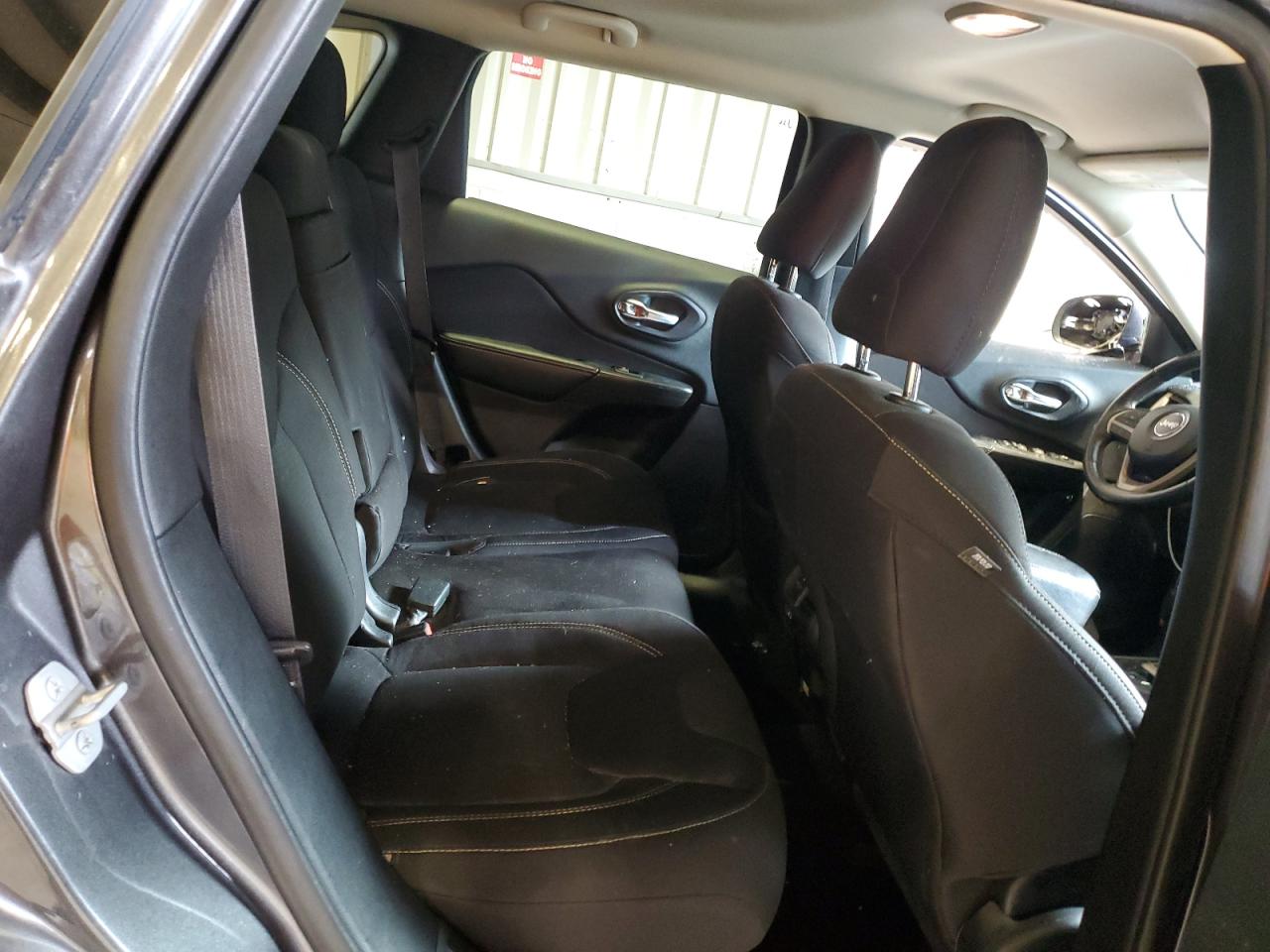 JEEP GRAND CHEROKEE LATITUDE