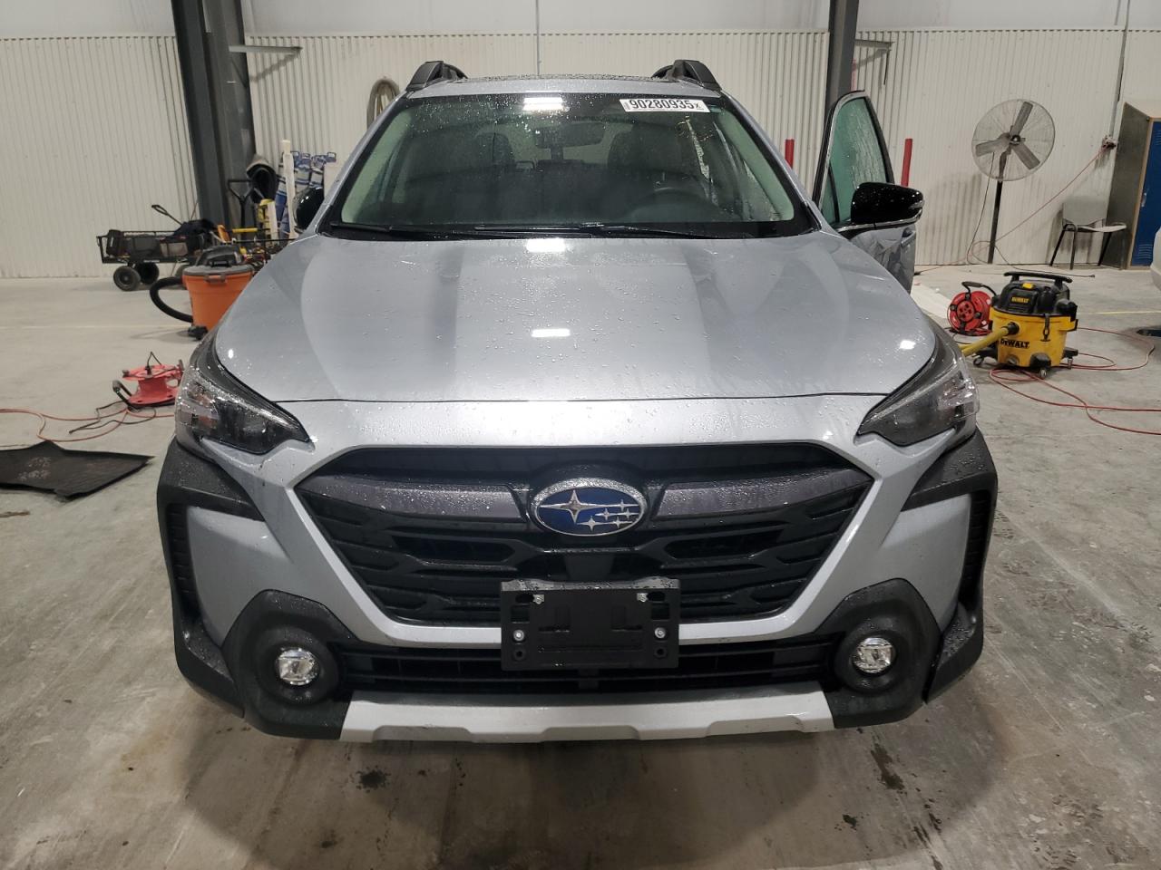SUBARU OUTBACK LIMITED
