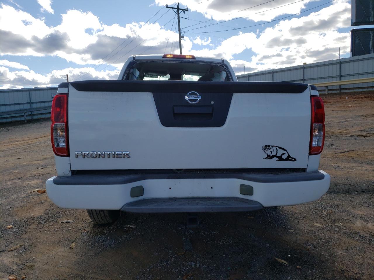 NISSAN FRONTIER S