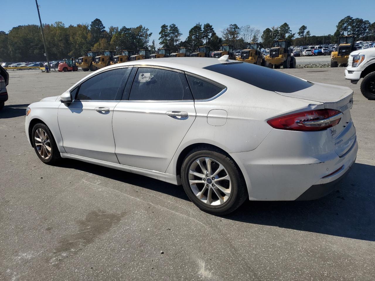 FORD FUSION SE