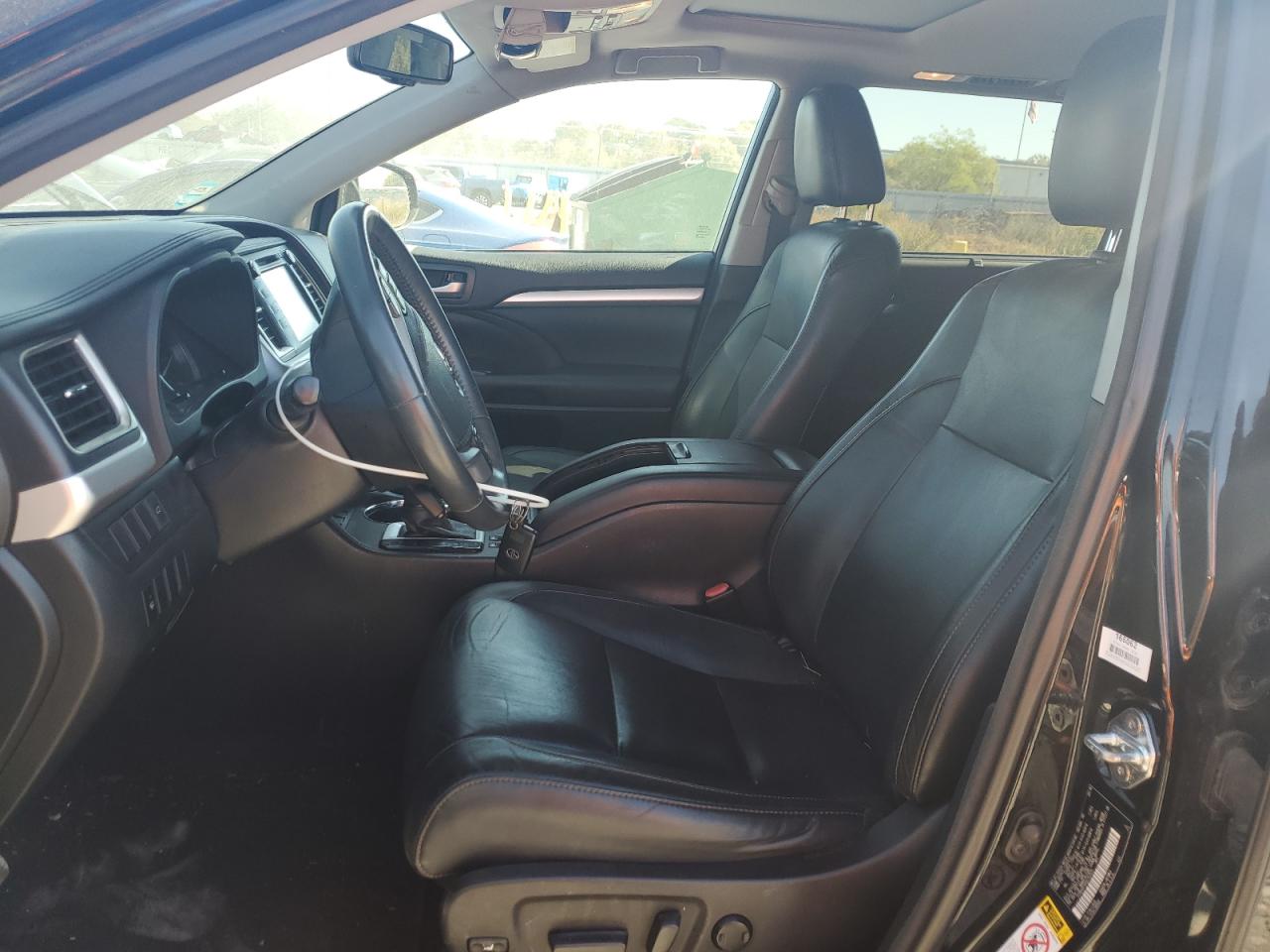 TOYOTA HIGHLANDER XLE