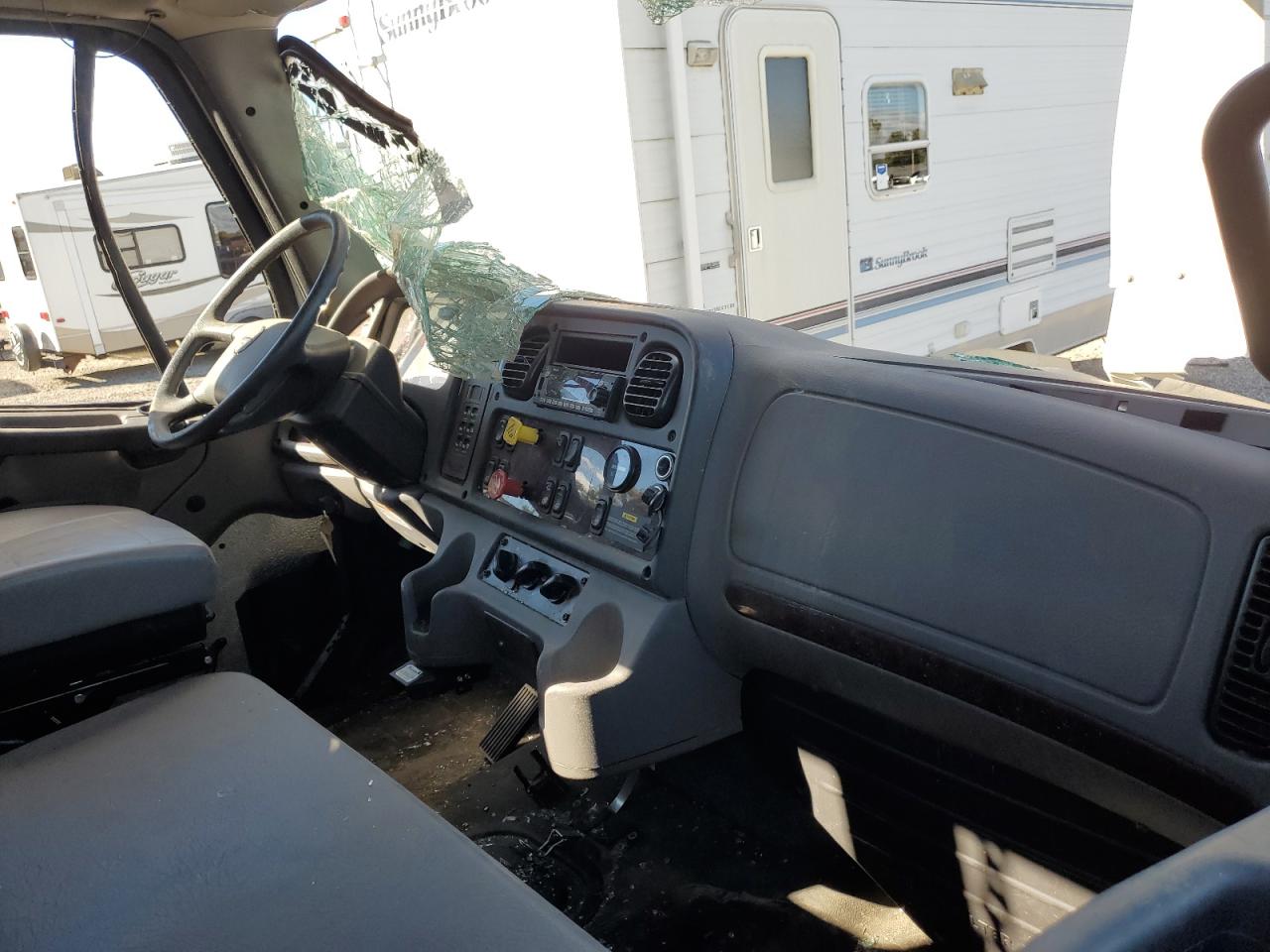 Lot #3296324424 2024 FREIGHTLINER M2