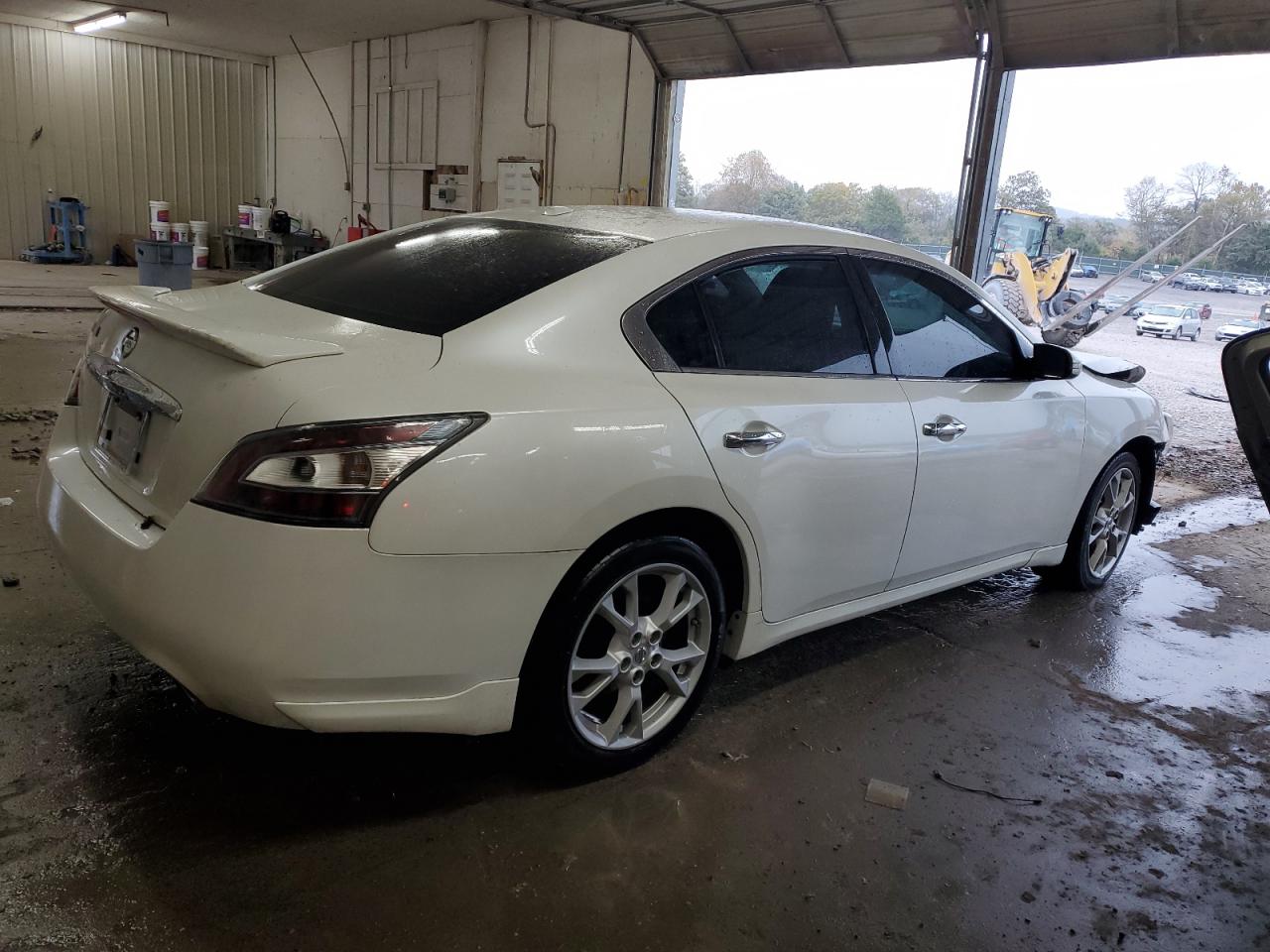 NISSAN MAXIMA S