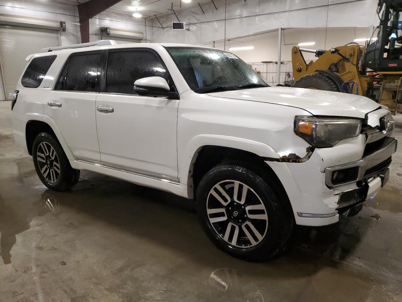 TOYOTA 4RUNNER SR5