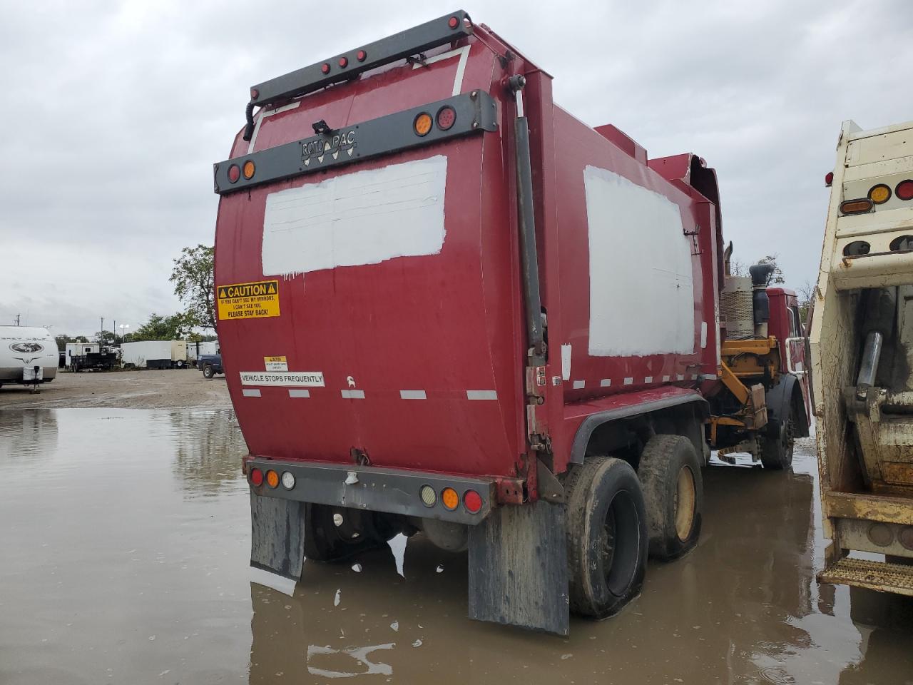 Lot #3273765356 2014 MACK 600 LEU600