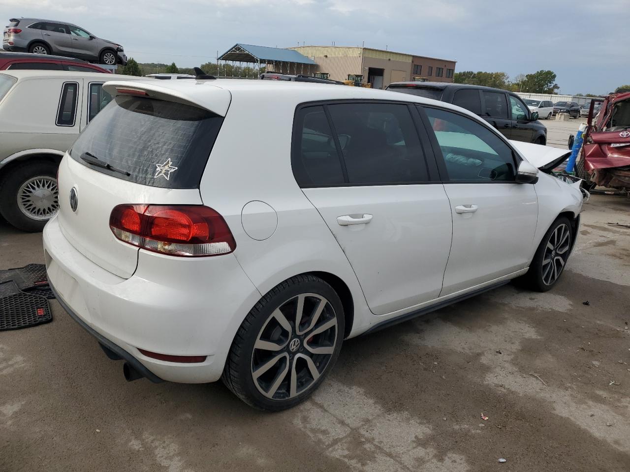 VOLKSWAGEN GOLF GTI
