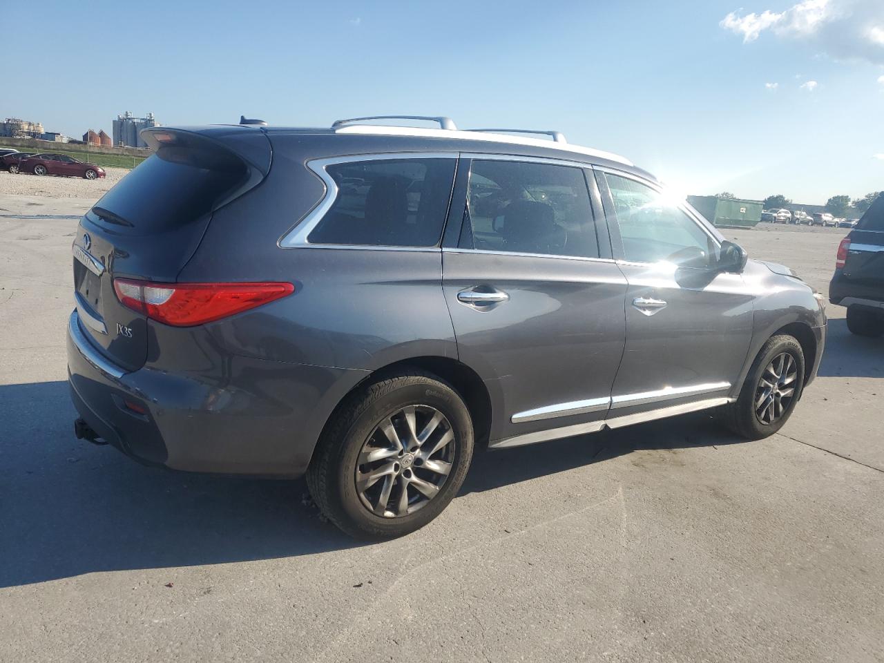 INFINITI JX35