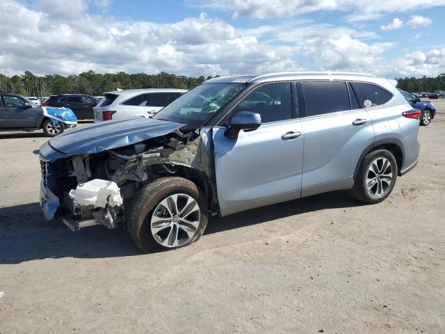 2022 TOYOTA HIGHLANDER - 5TDGZRAH8NS128794