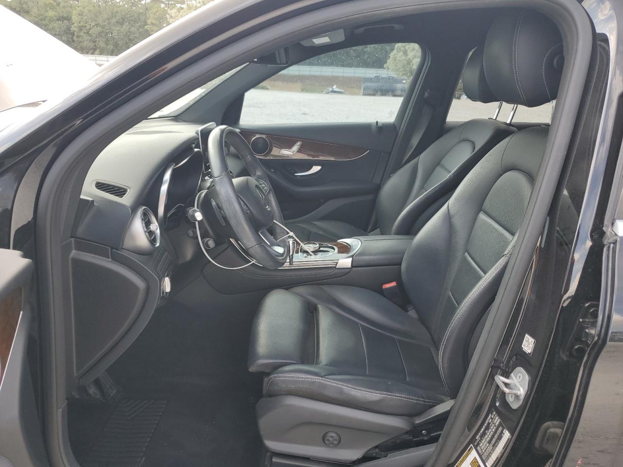 MERCEDES-BENZ GLC-CLASS 300