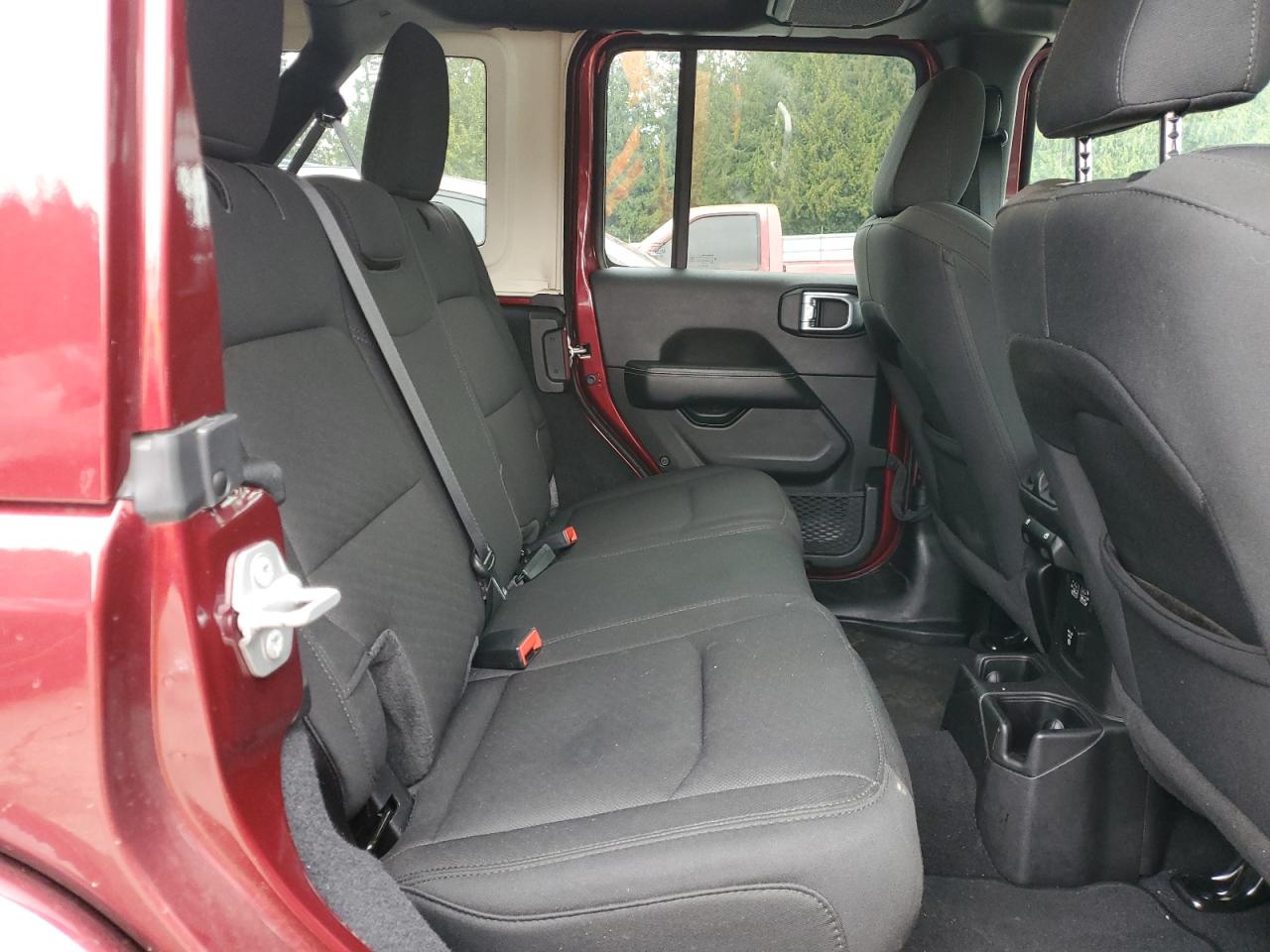 JEEP WRANGLER SAHARA