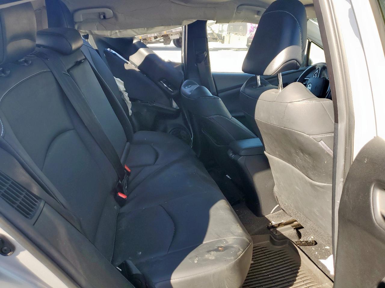 TOYOTA PRIUS PRIME LE