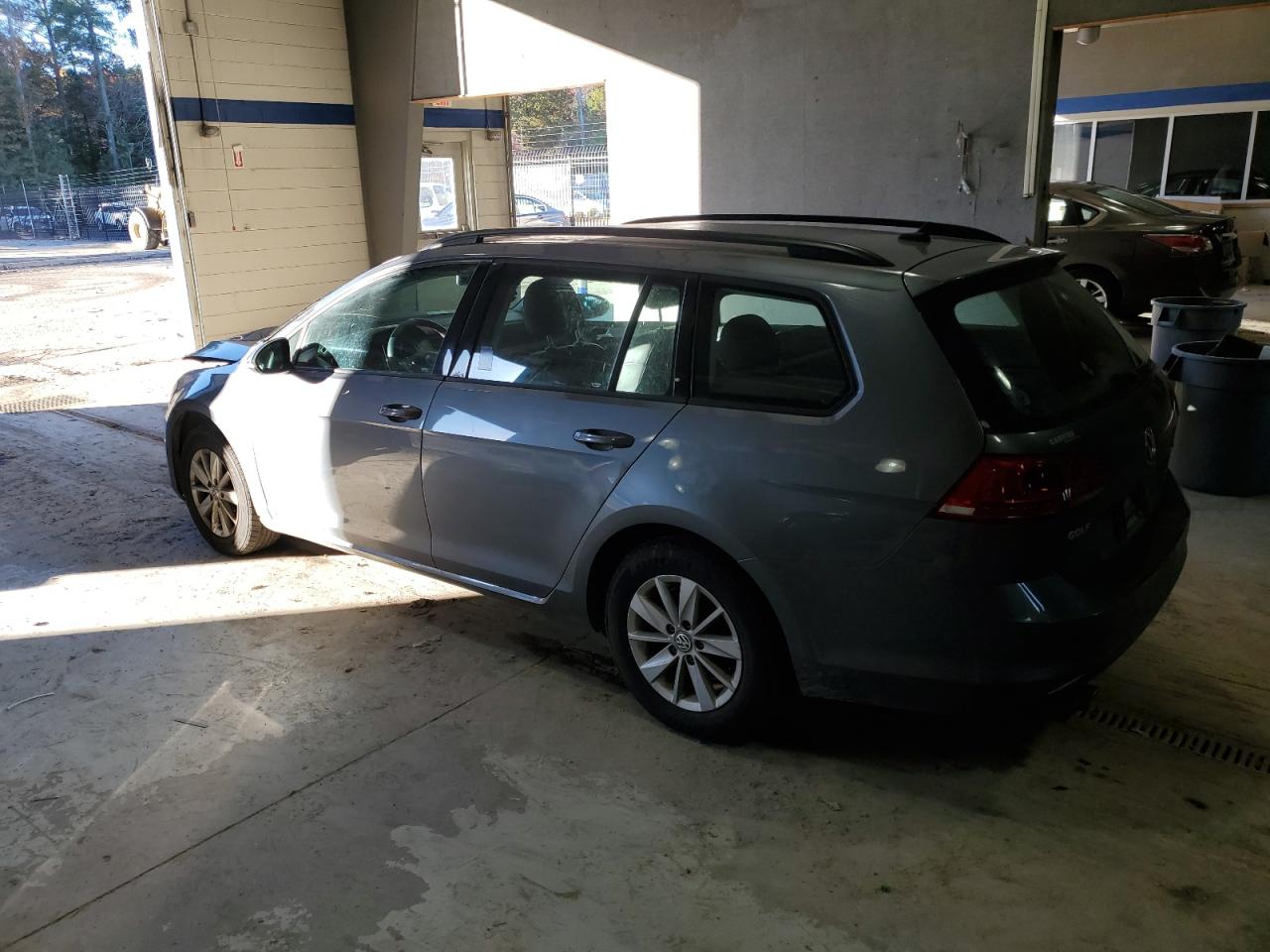 VOLKSWAGEN GOLF SPORTSVAN S