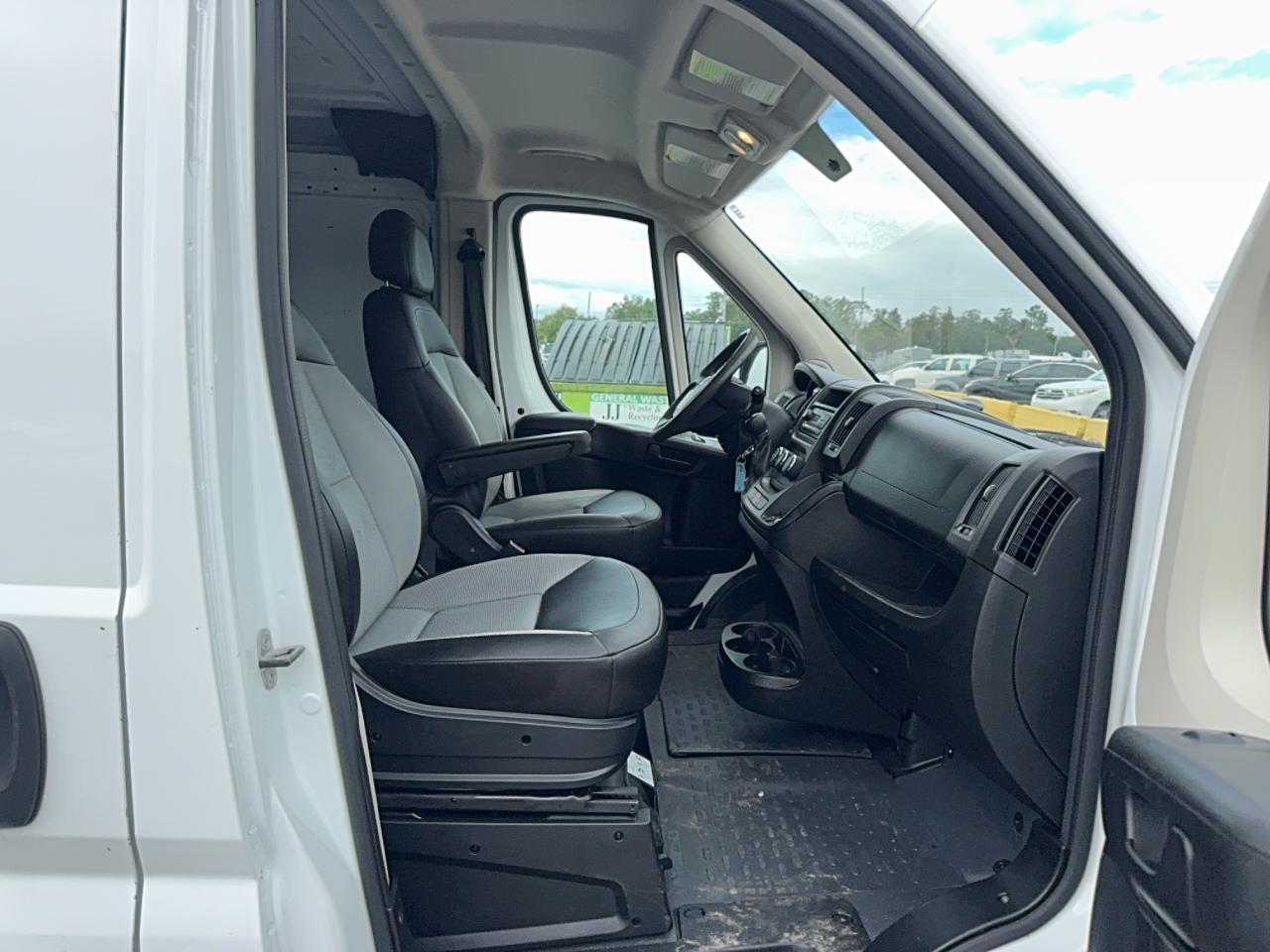 RAM PROMASTER 1500 STANDARD