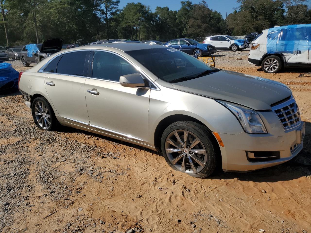 CADILLAC XTS