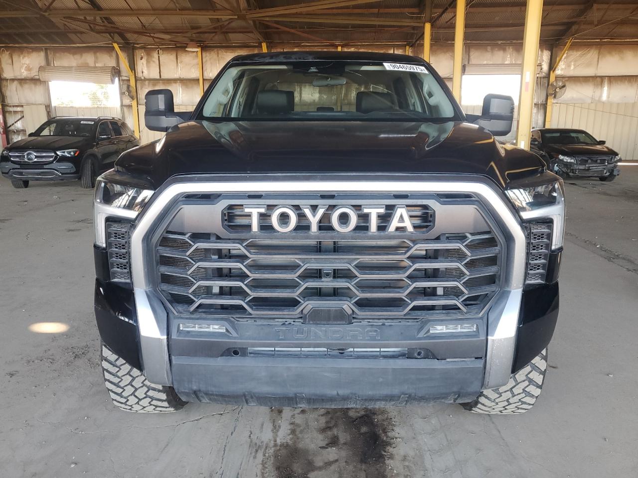 TOYOTA TUNDRA CREWMAX SR