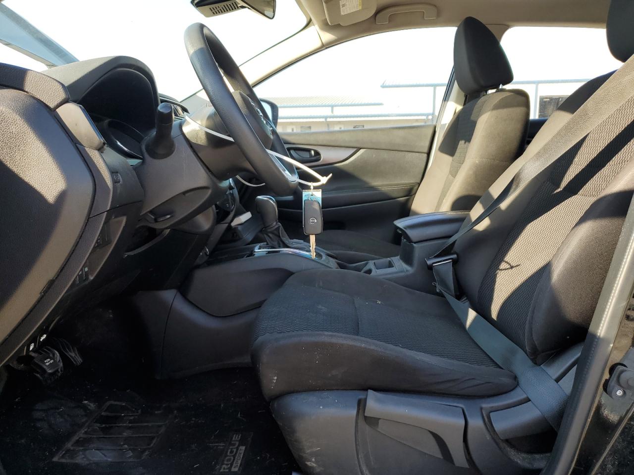 NISSAN ROGUE SPORT S