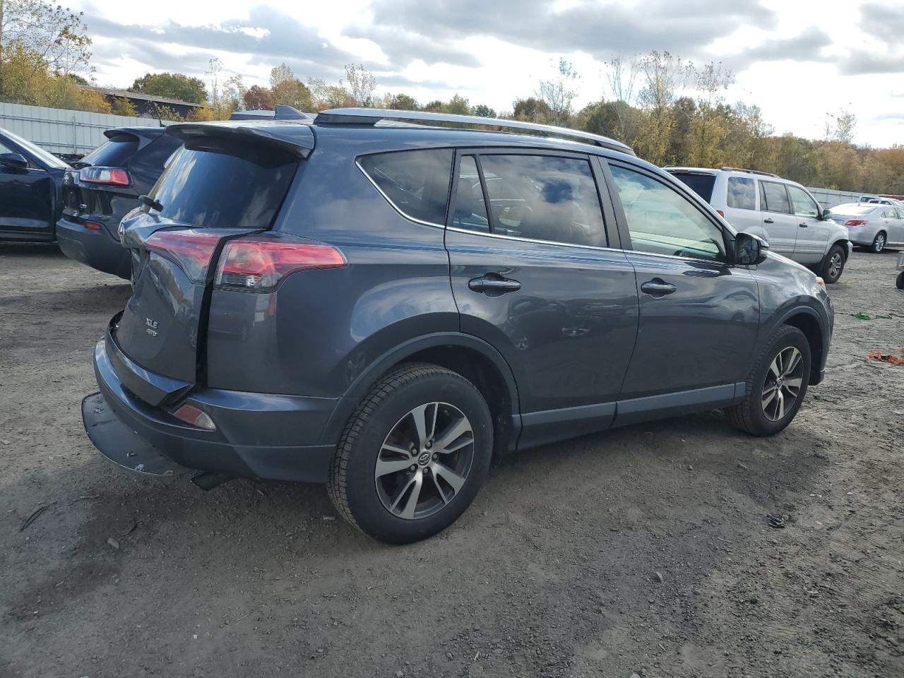 TOYOTA RAV4 XLE