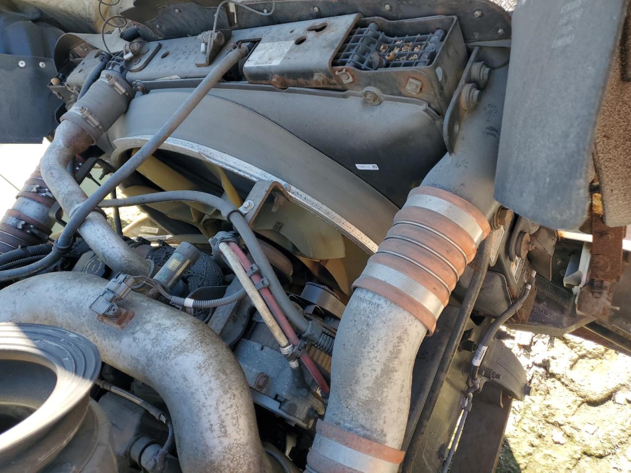 Lot #3284608349 2013 KENWORTH CONSTRUCTI