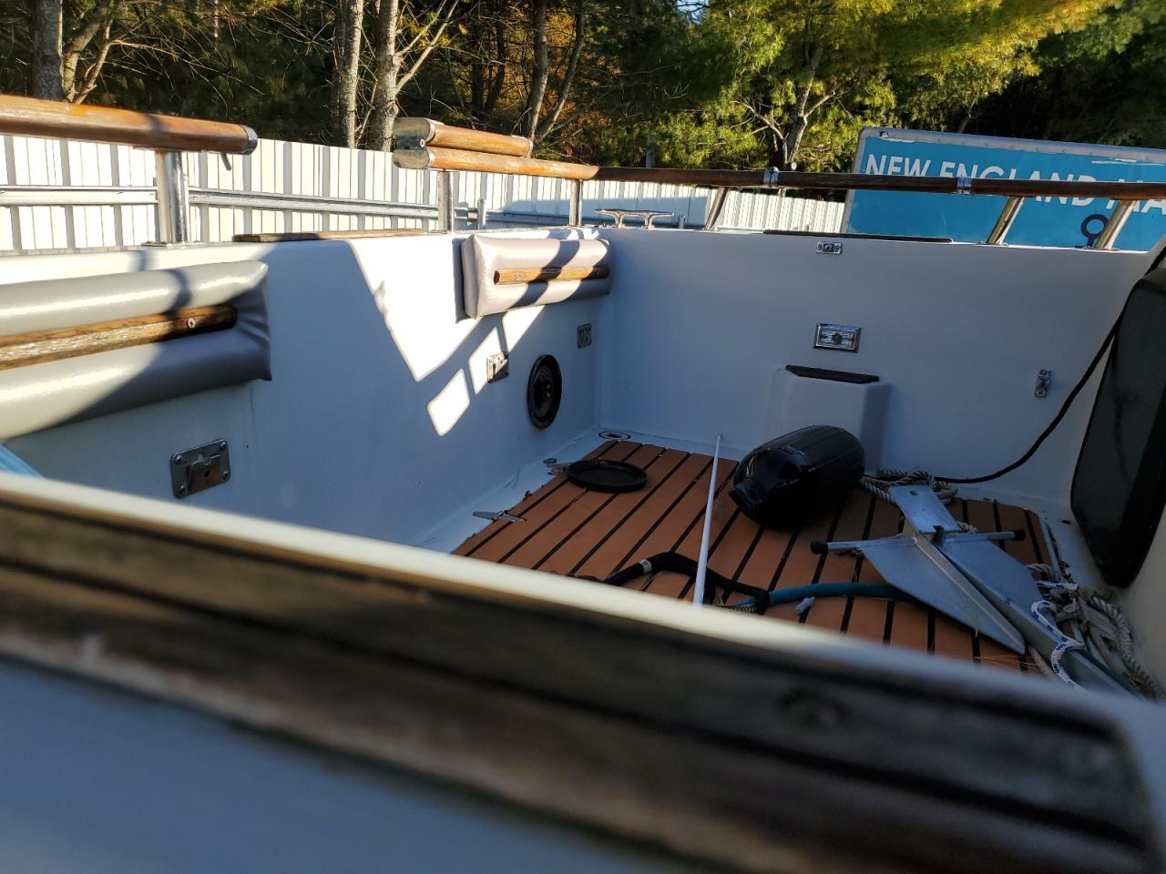 Lot #3271848684 1985 CELEBRITY BOWRIDE