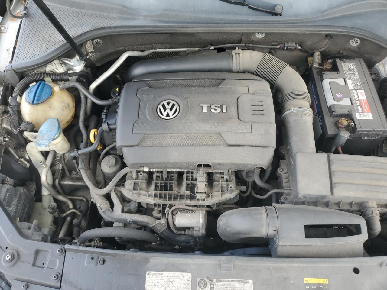 VOLKSWAGEN PASSAT S
