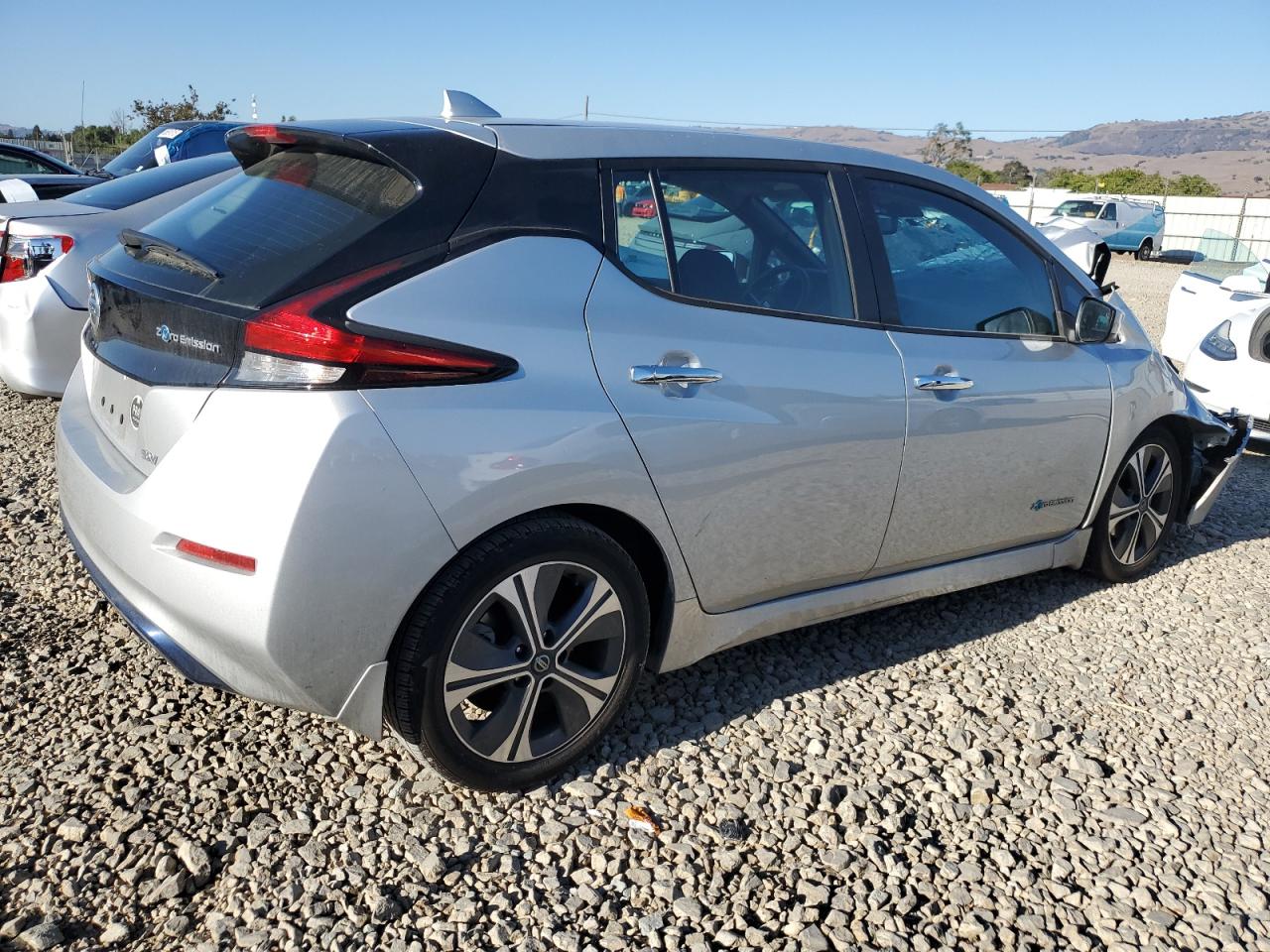 NISSAN LEAF S