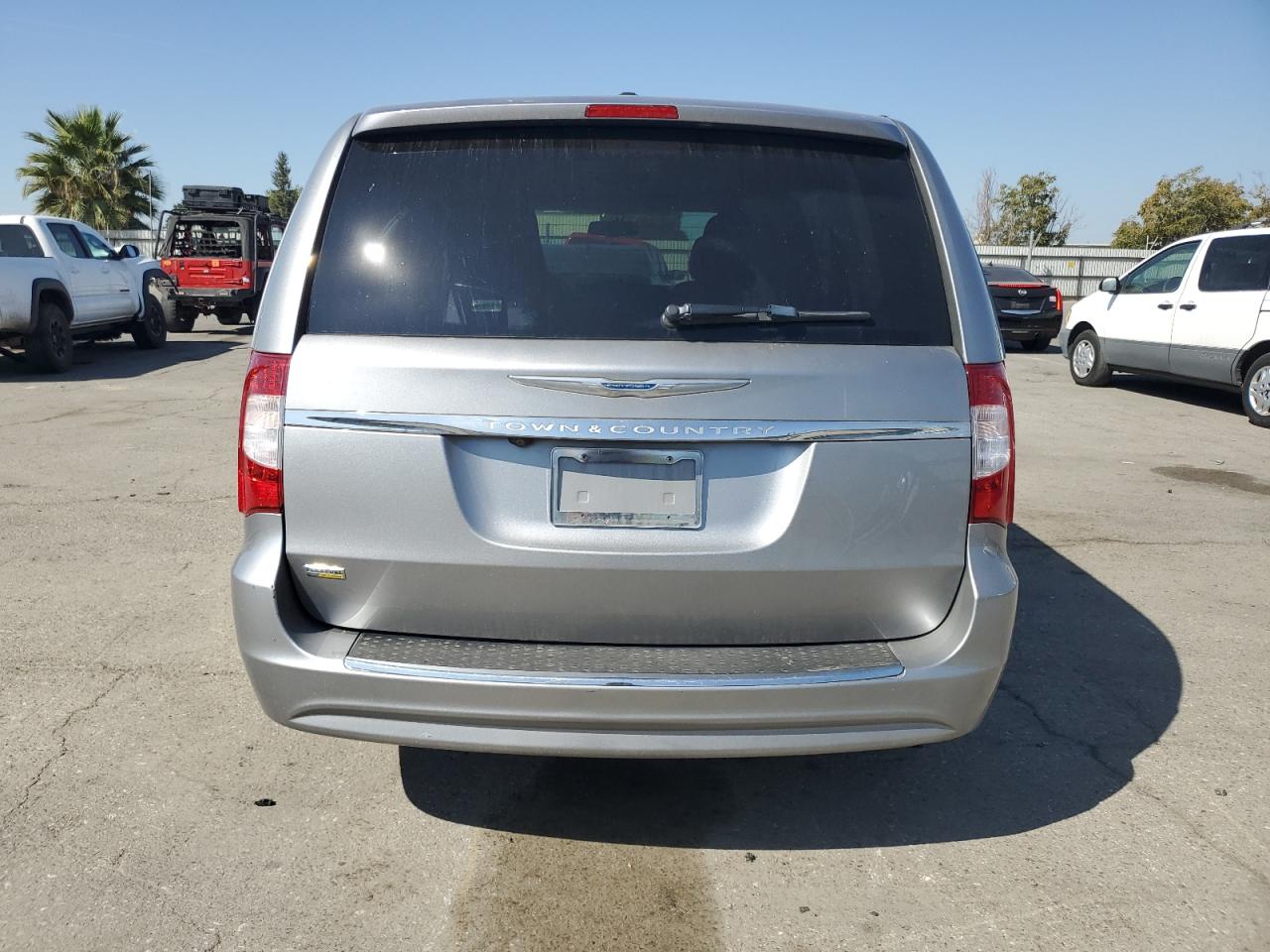 CHRYSLER TOWN & COUNTRY TOURING
