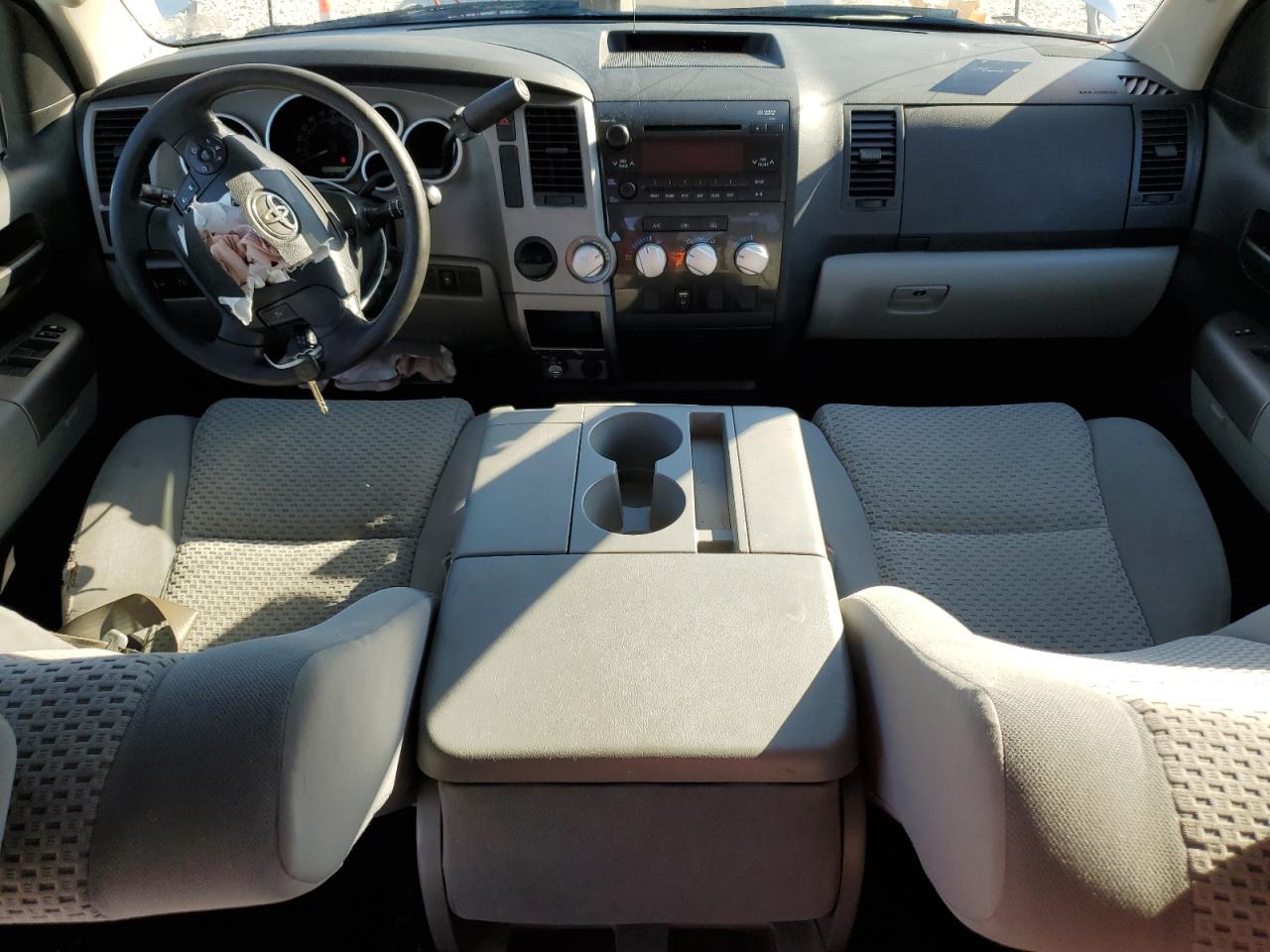 TOYOTA TUNDRA DOUBLE CAB SR5