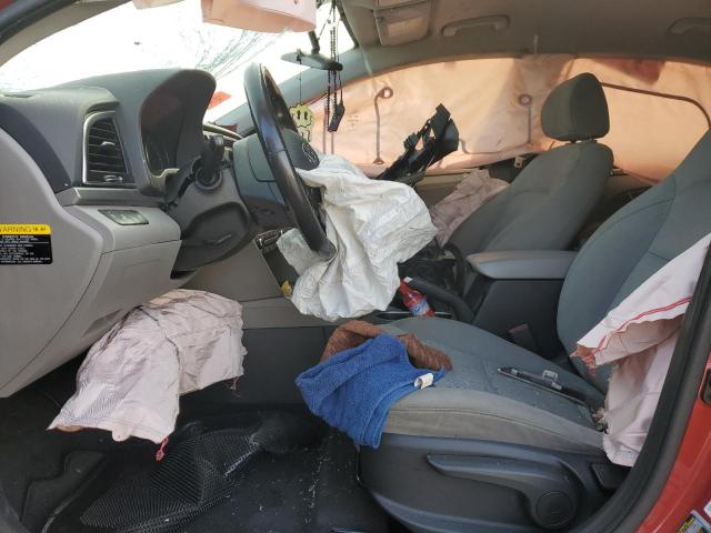 2017 HYUNDAI ELANTRA 5NPD84LF6HH021855