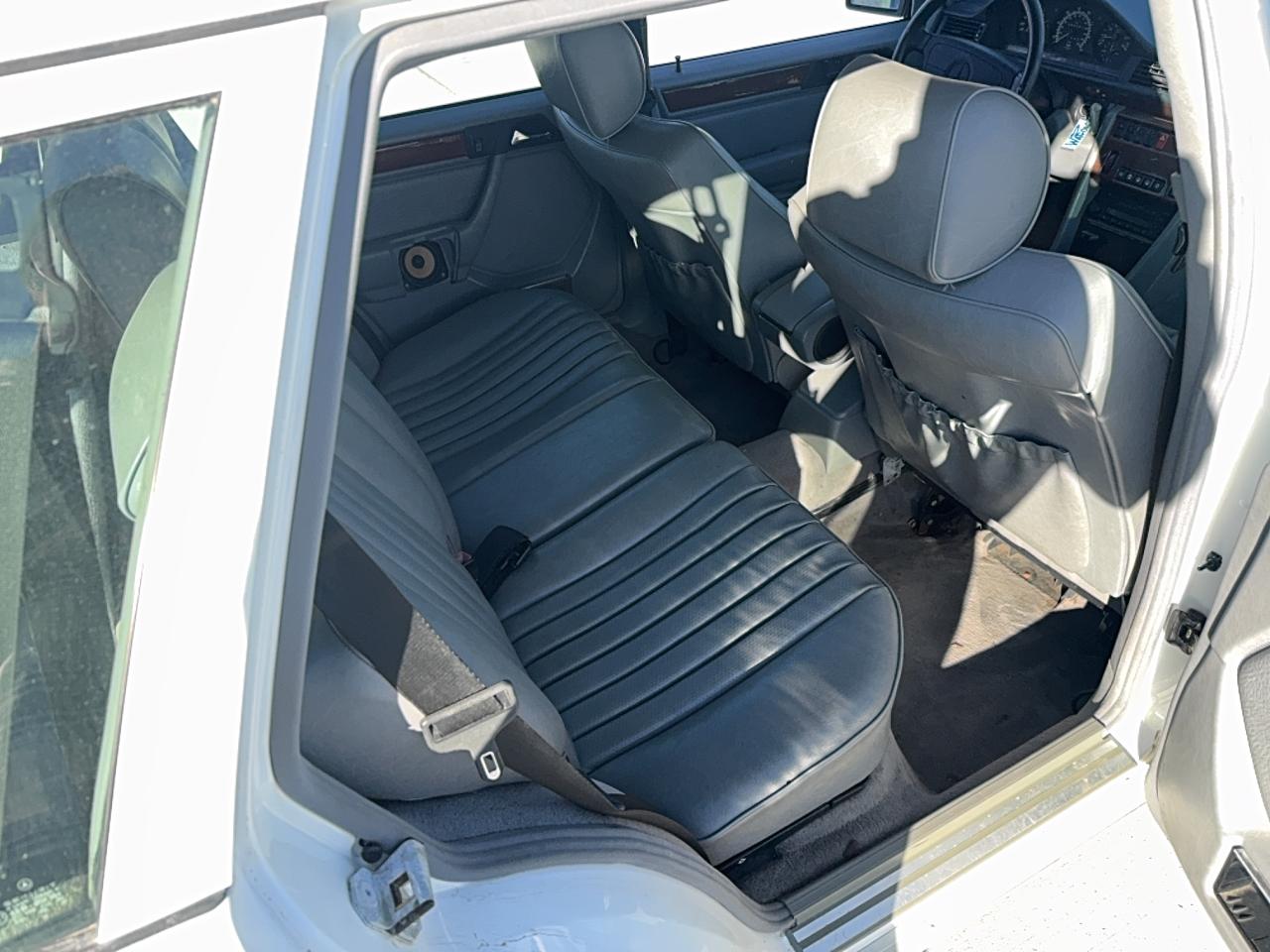 Lot #3275461775 1995 MERCEDES-BENZ E 320